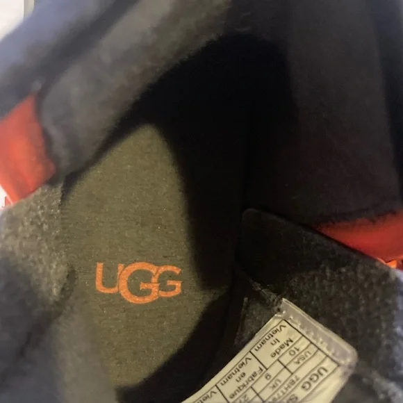 UGG Kids Black and Orange Boots - Picture 12 of 14